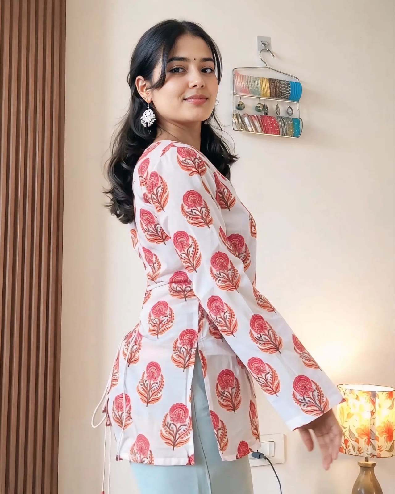 Elegant White Floral Printed