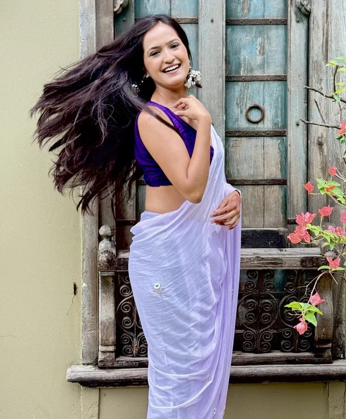 Women’s Lavender Saree with Floral Motifs