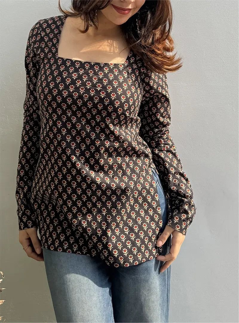 Floral Square Neck Printed Full Sleeve Top – Black
